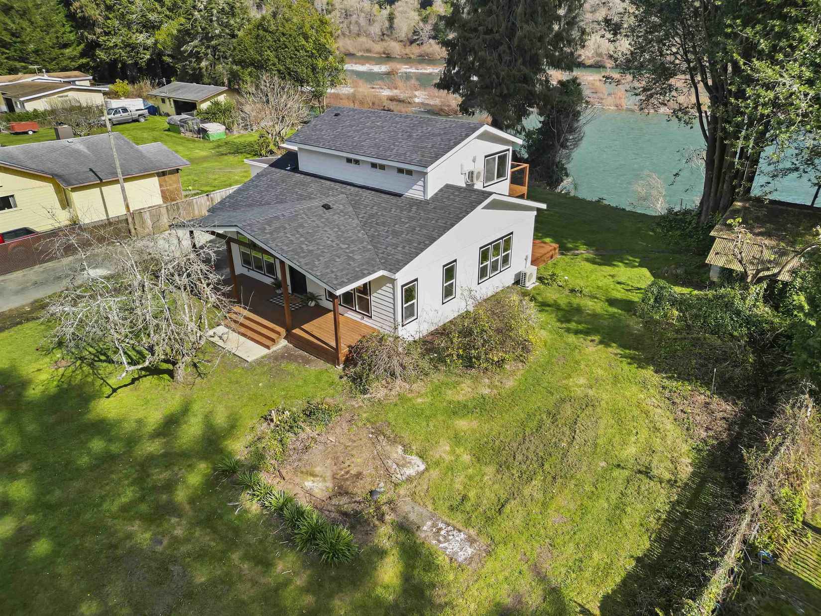 6571 South Bank Rd  