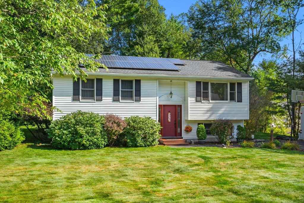11 Robin Ln  
