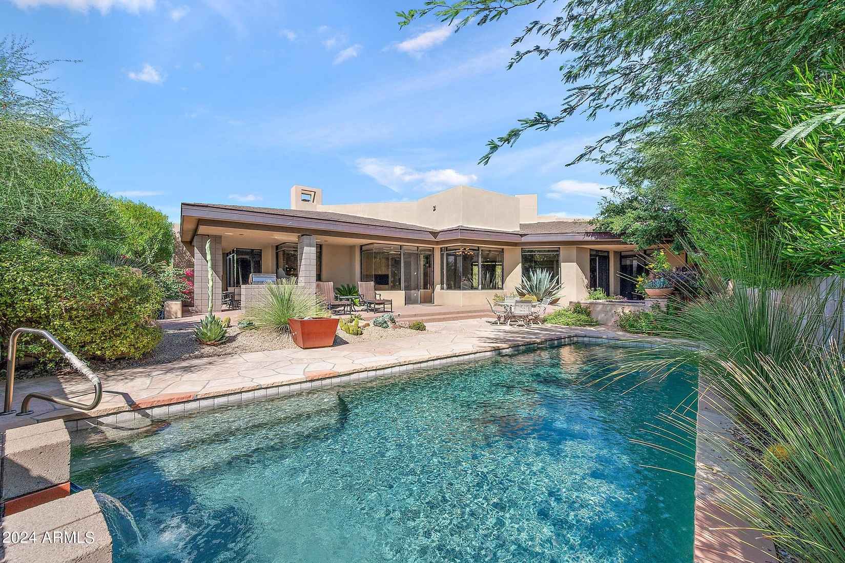 2317 W Gold Dust Ave  