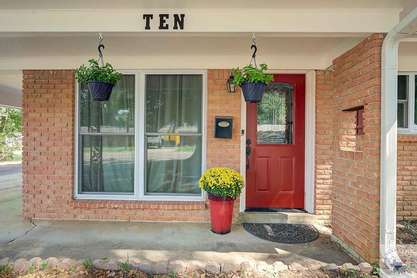 10 Paul Dr  
