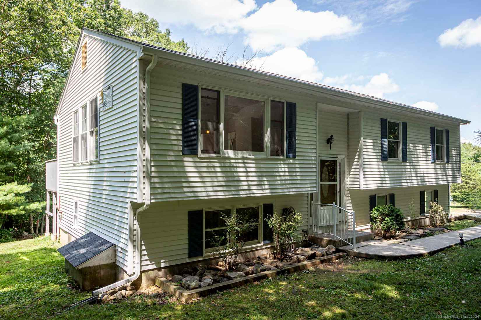 27 Gifford Ln  