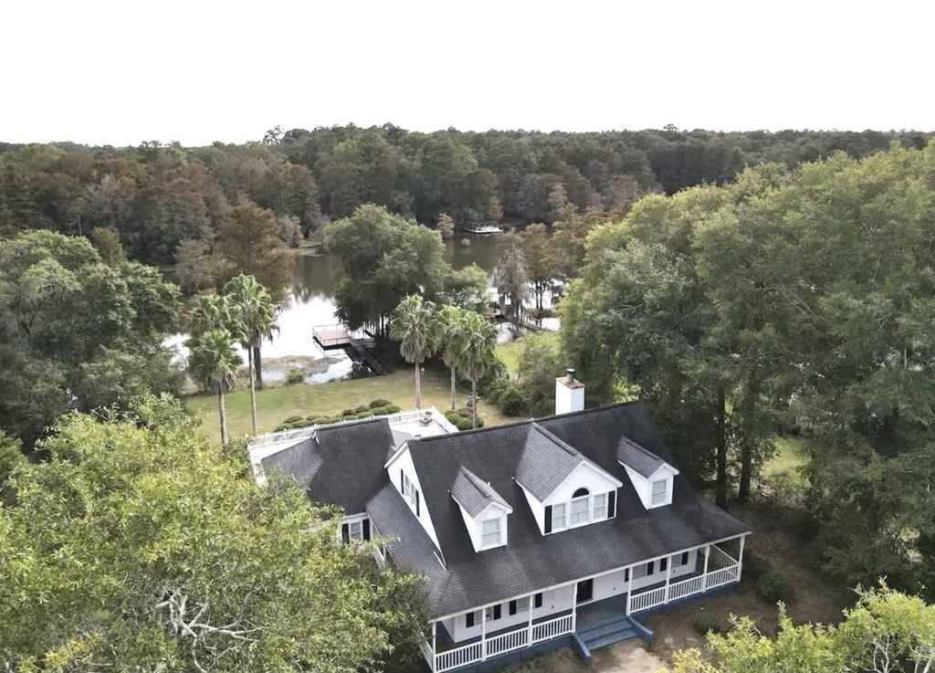 105 Cedar Creek Rd N  