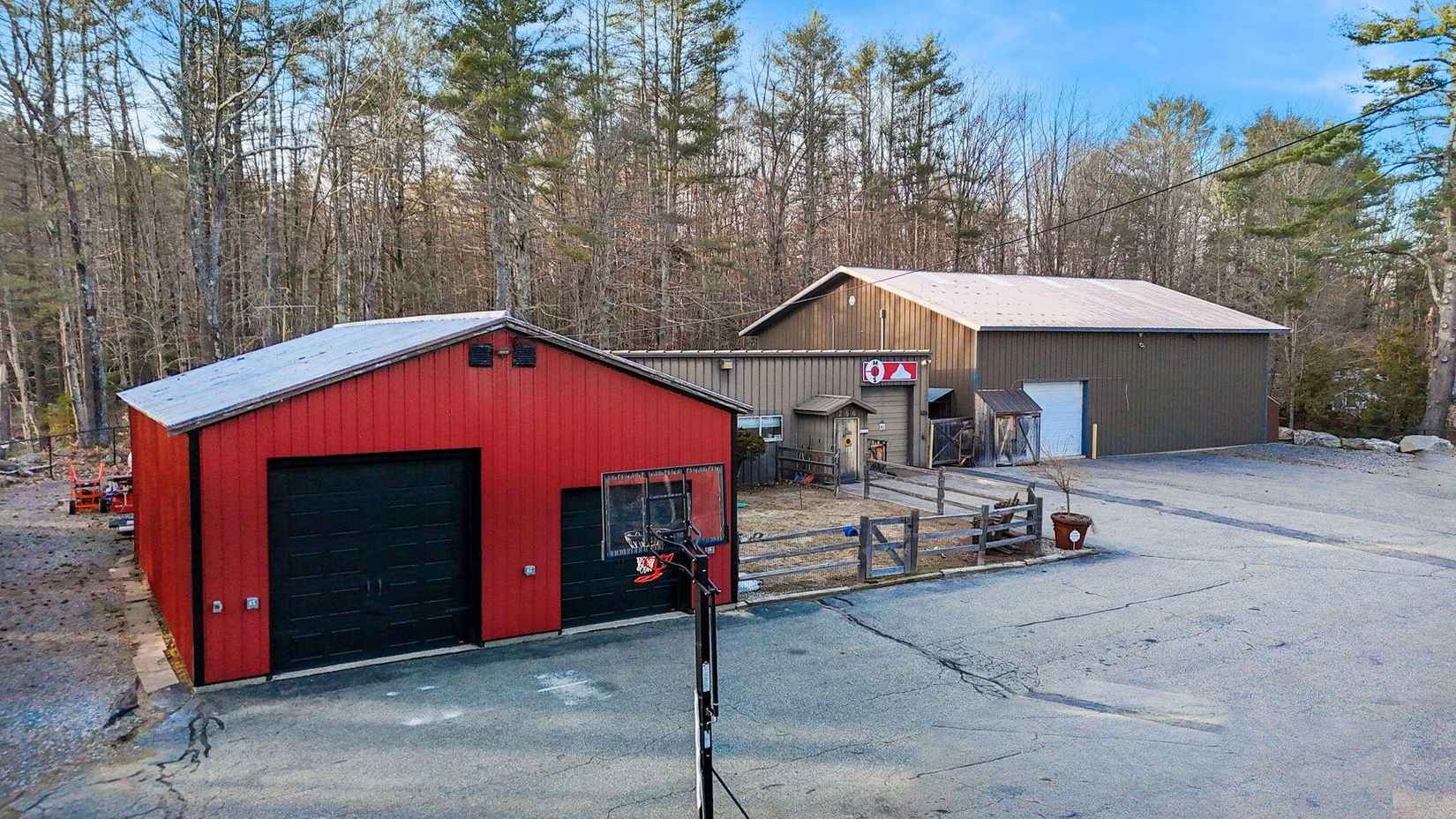 786 Howes Cor Rd  