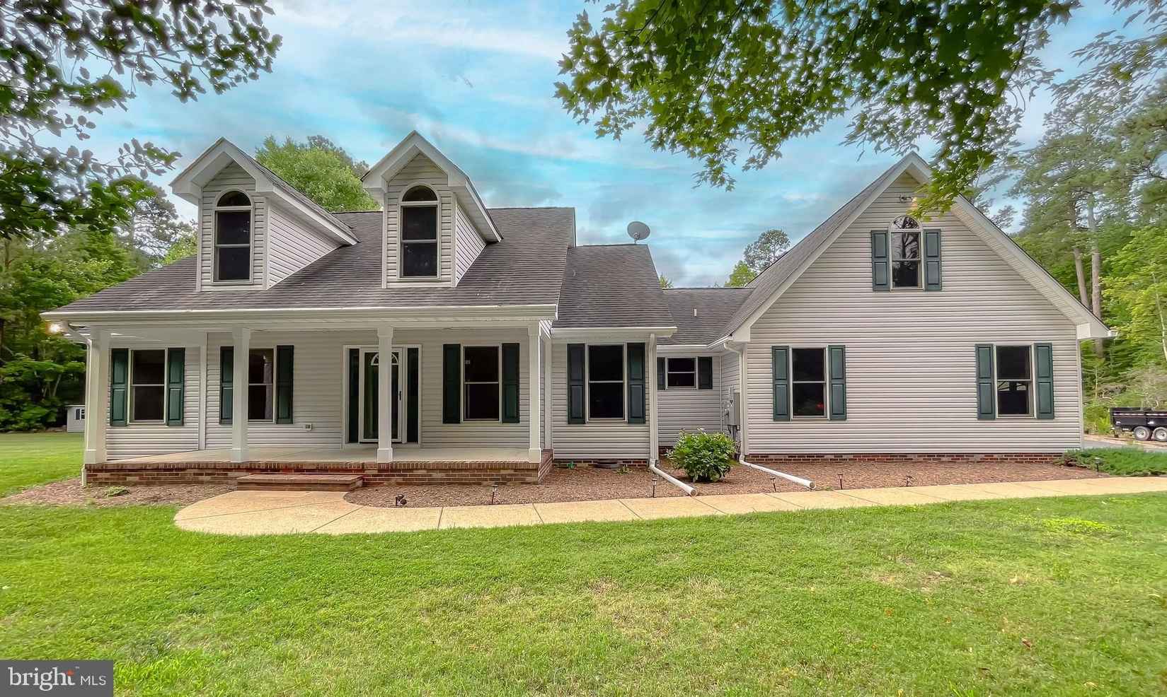 19261 KING JAMES Pkwy  