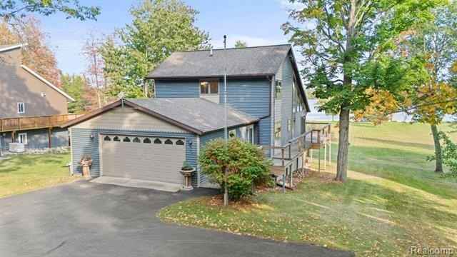 10191 Lakeview Dr  