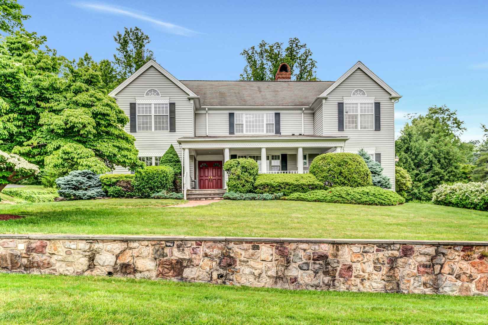 12 HILLSIDE Ave  