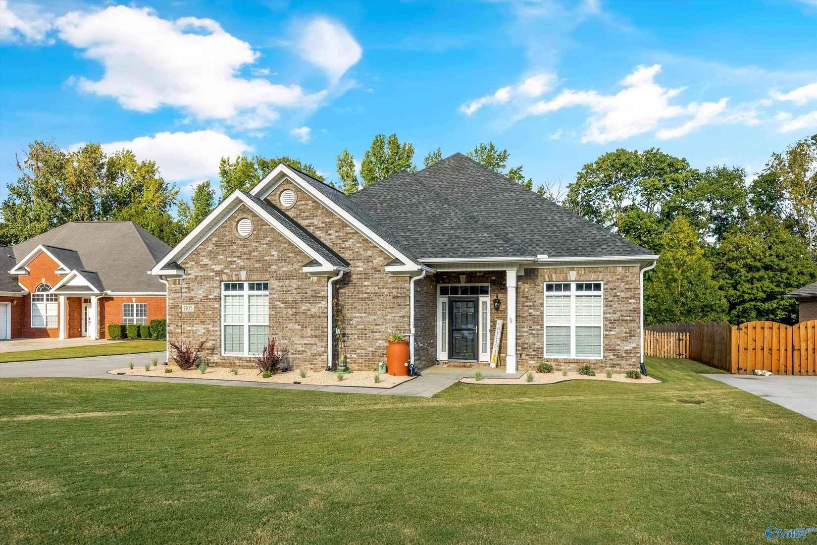 7105 Mossy Bank Trl SE  