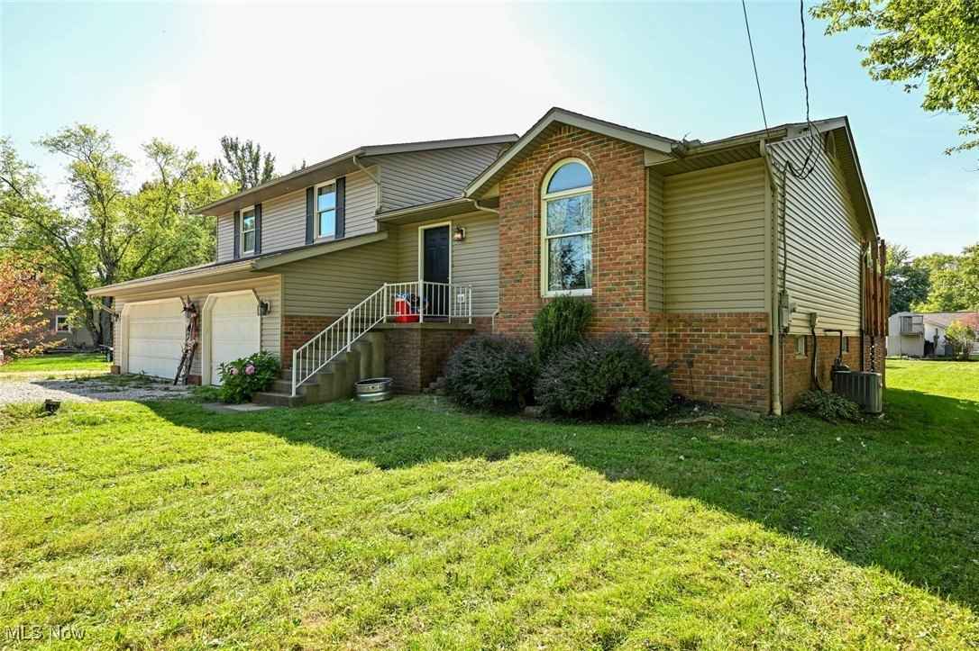 4185 Broadway Ave NE  