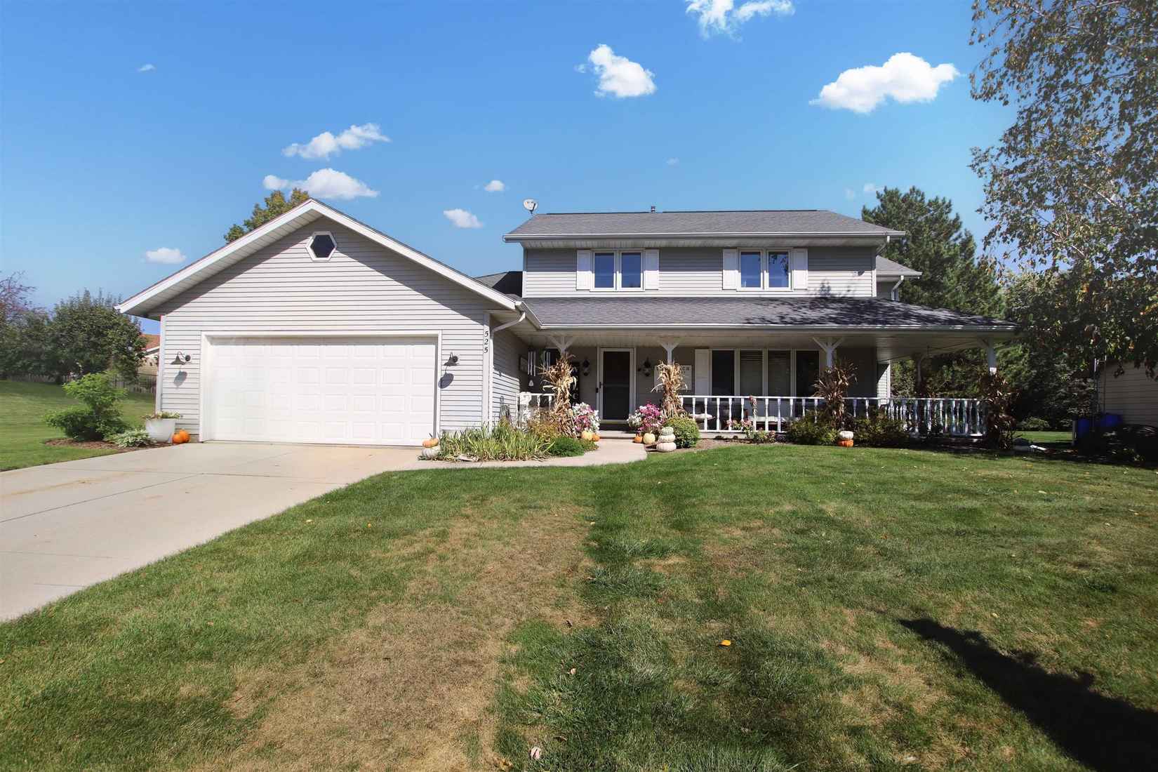 525 WAKEFIELD Ave  