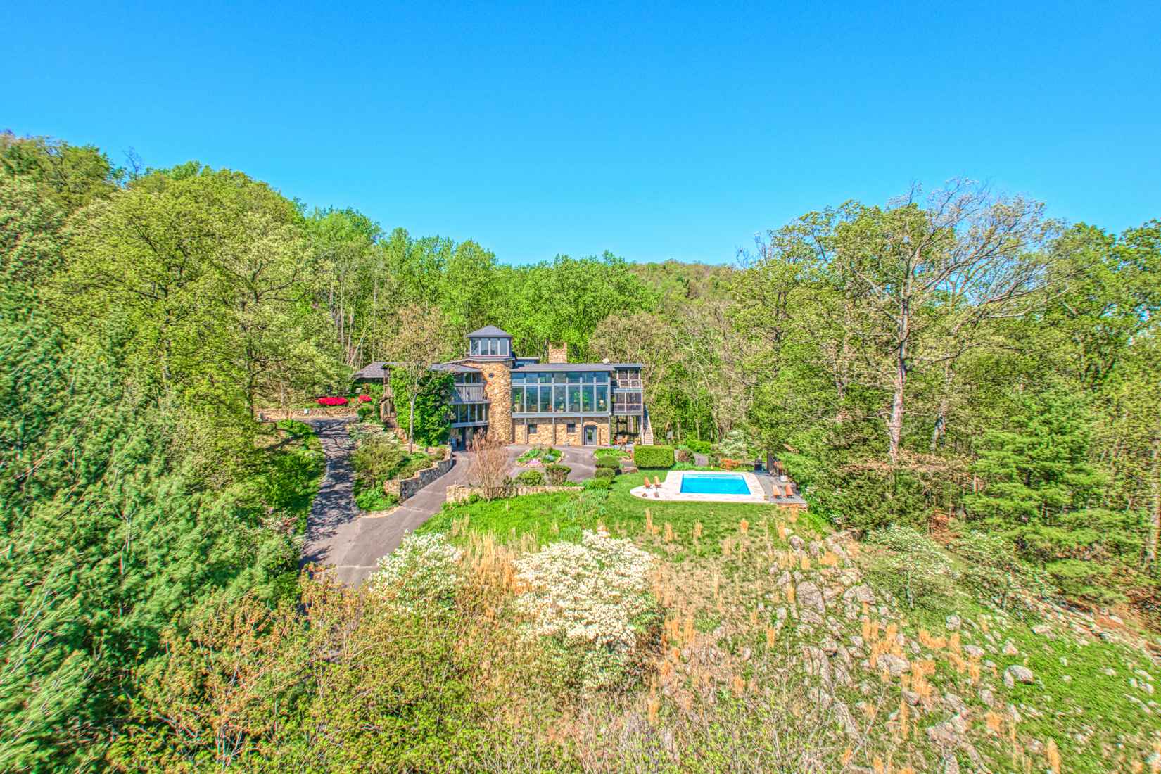 300 Reality Farm Ln  