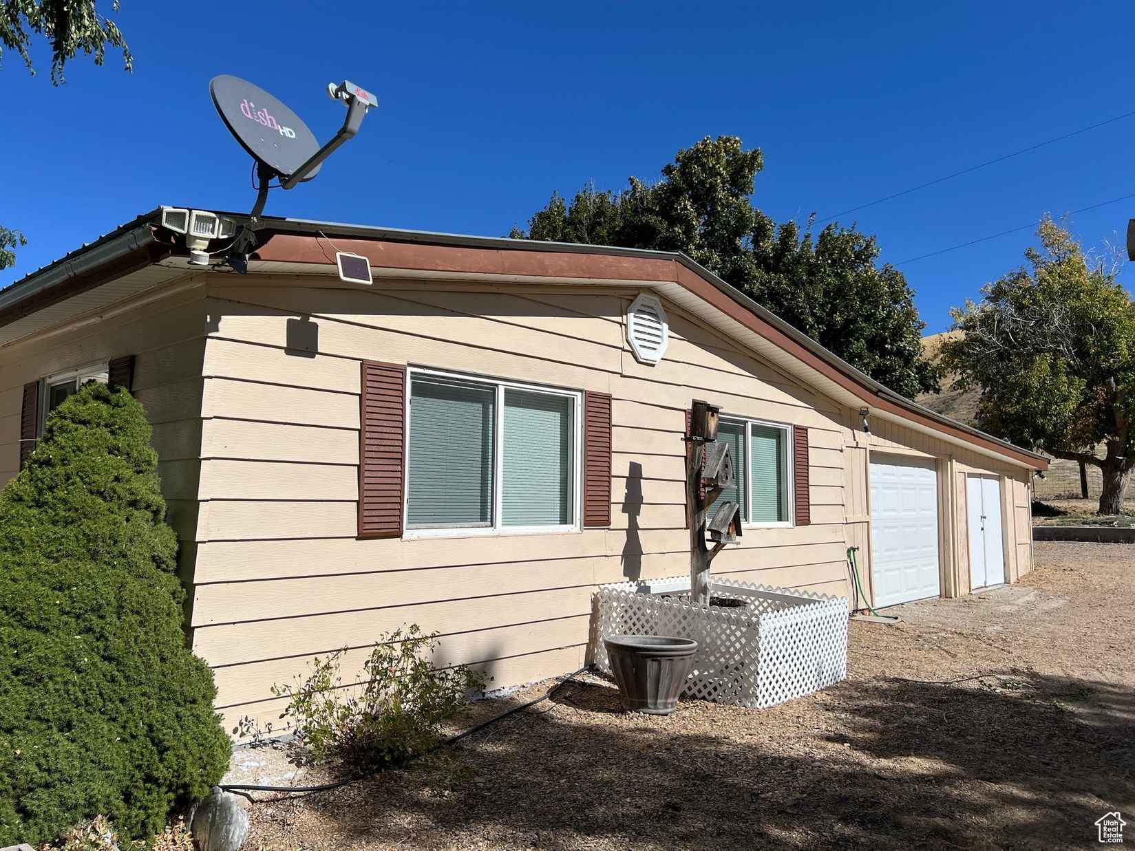 8402 N Hwy 34  