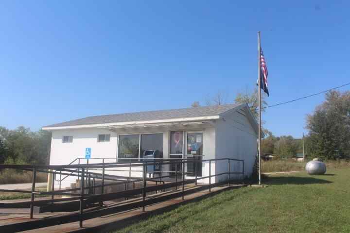 470 Commercial St  