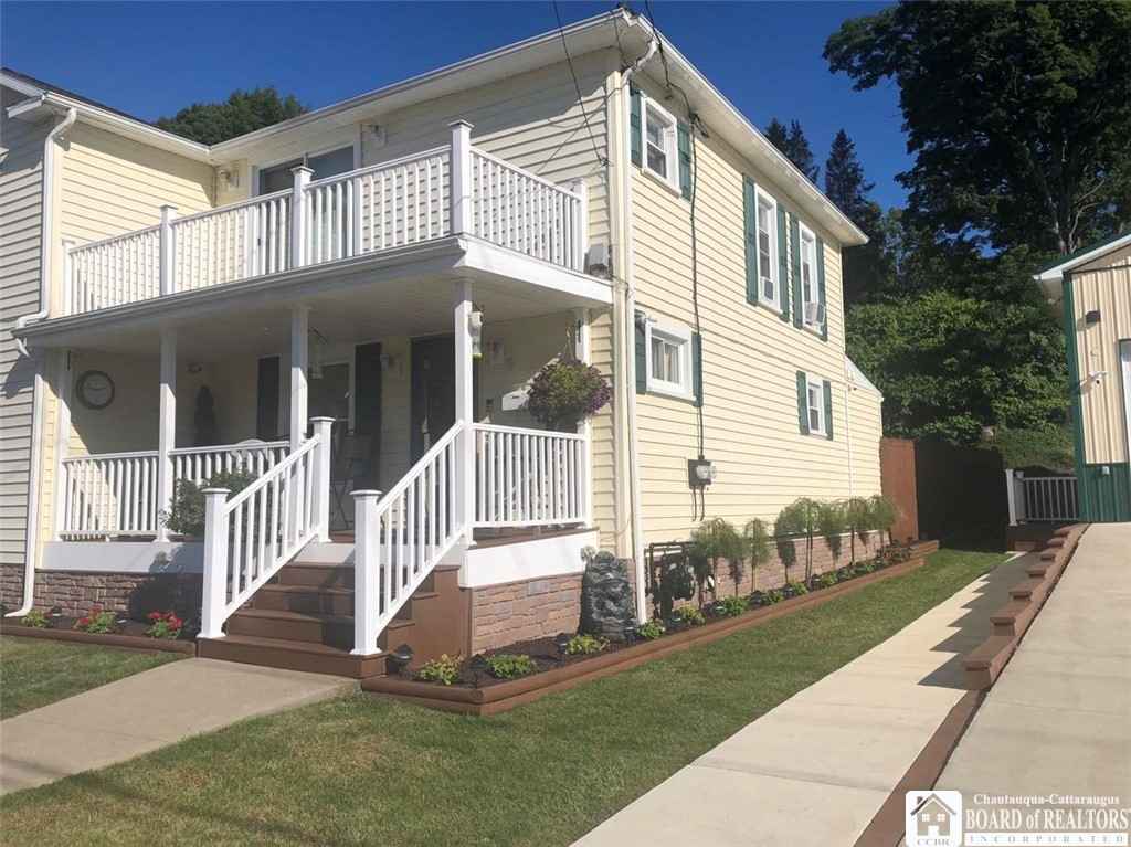410 W Main St  