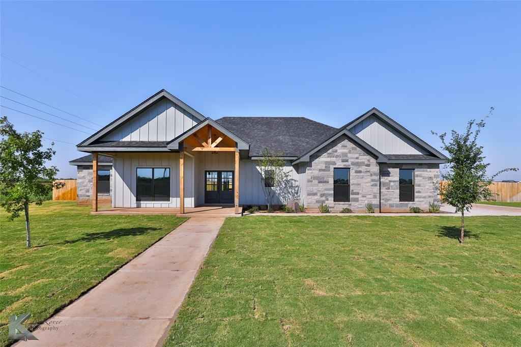 109 Arrowhead Dr  