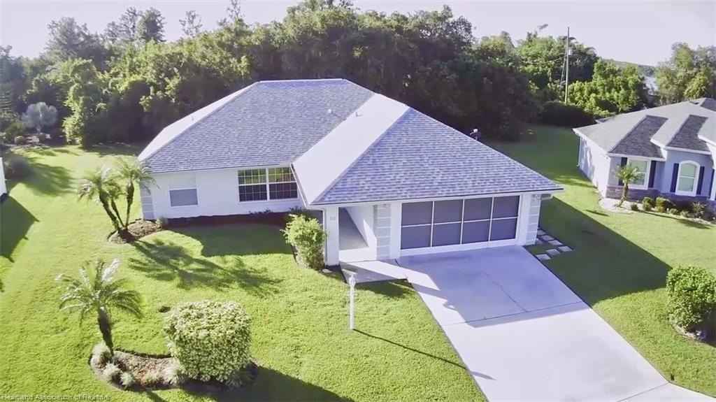 112 Rosewood Dr N  