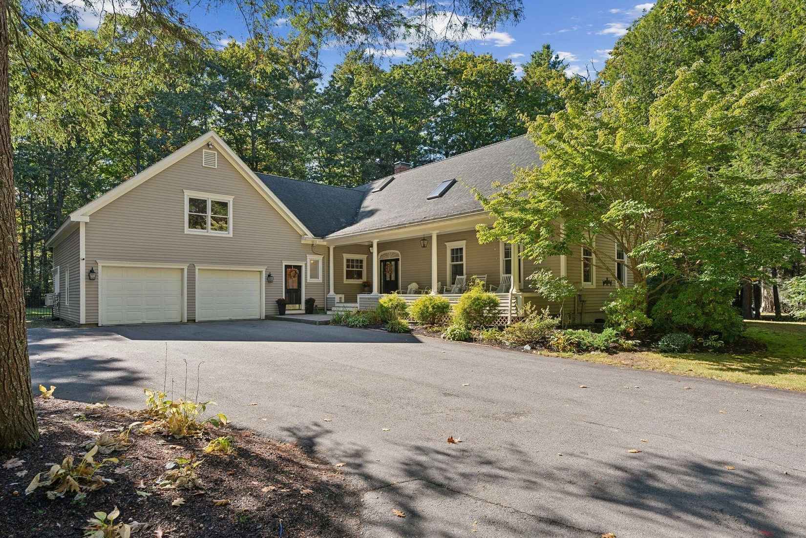 1 Candlewick Way  