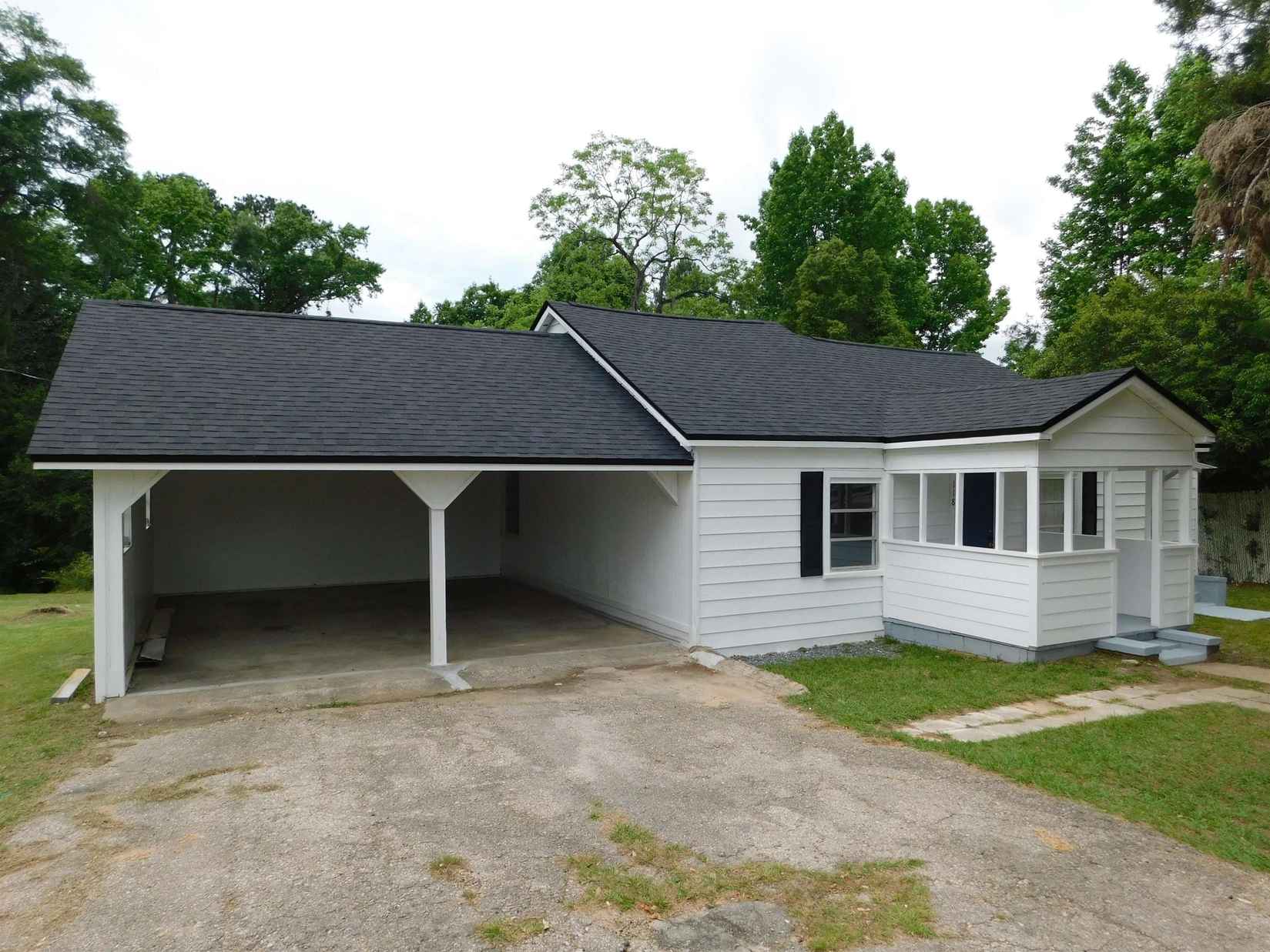 118 N Virginia St  
