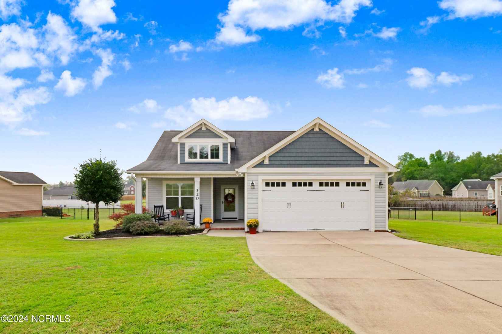 320 Stillwater Crk Dr  
