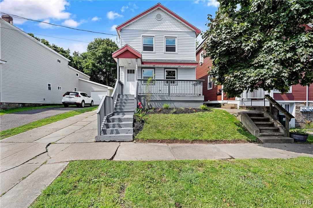132 W 3rd St  