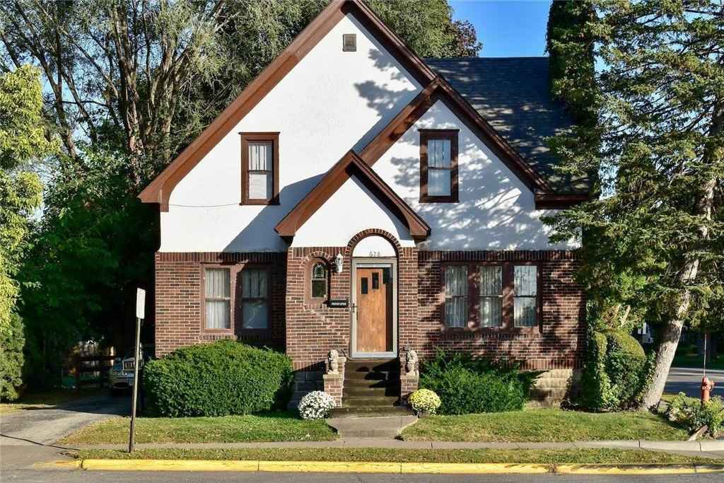 628 Main St  