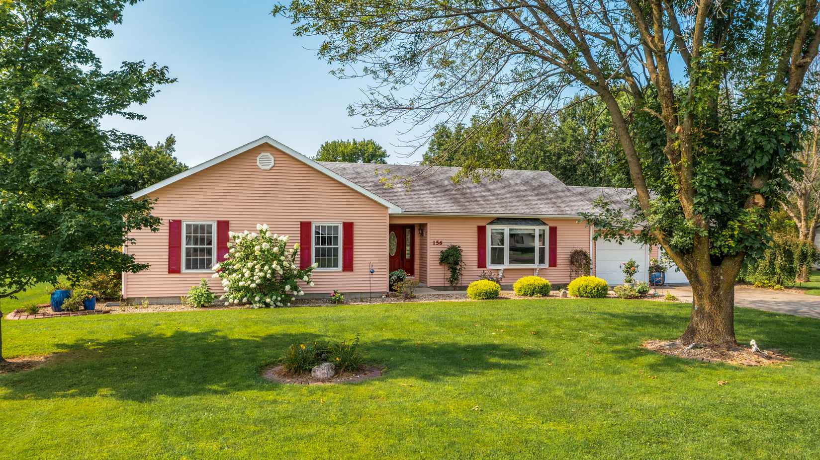 156 Horseshoe Ln  