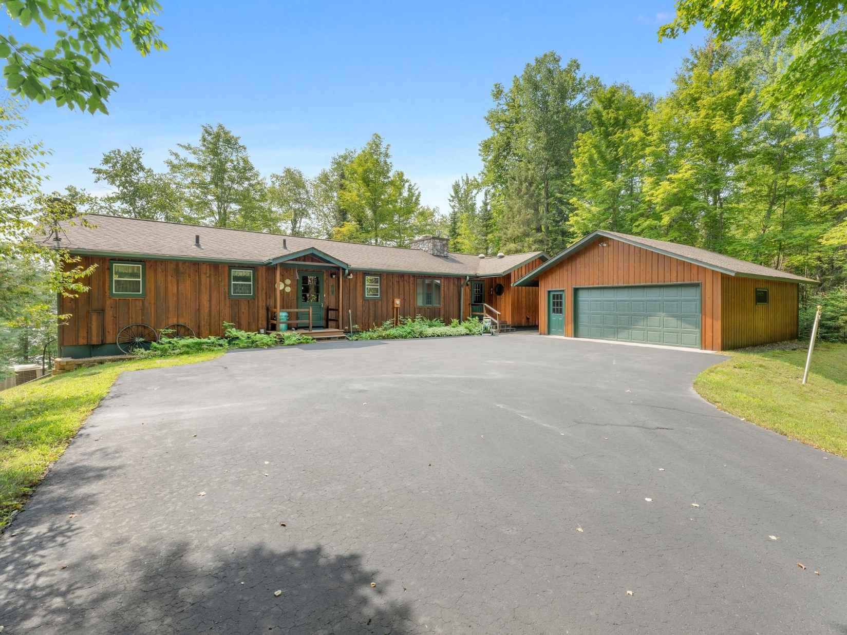 10909 Hiawatha Shrs Rd  