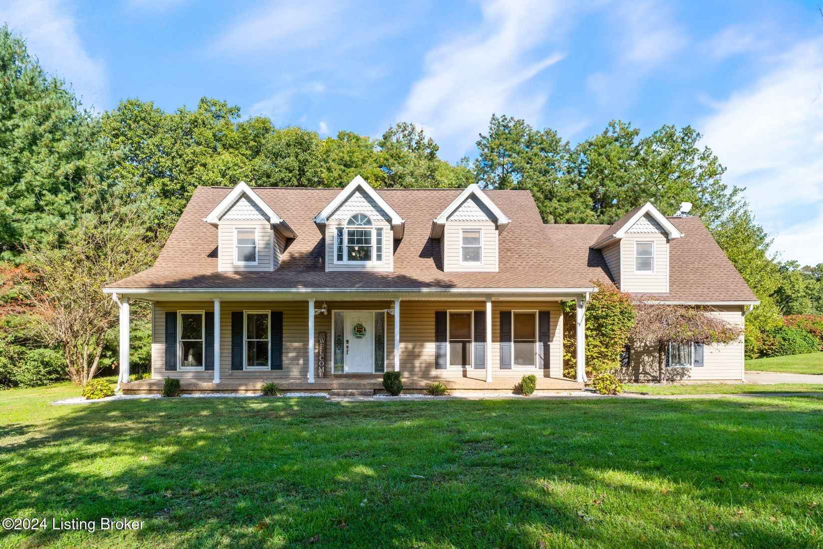 200 Blue Bird Ct  