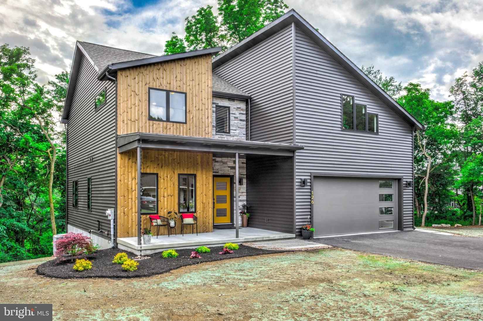 126 Reservoir Rd  