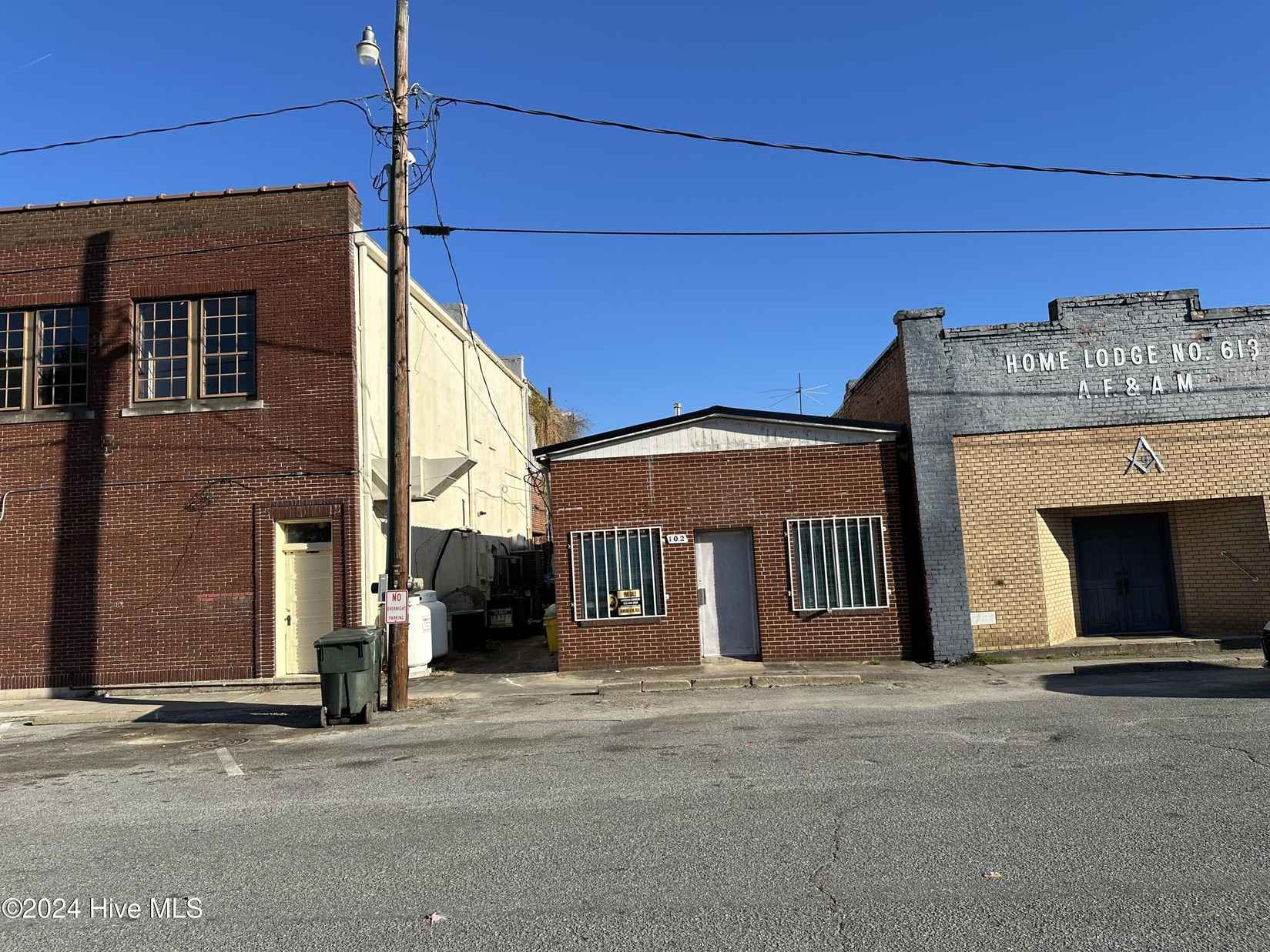 102 S Goldsboro St  