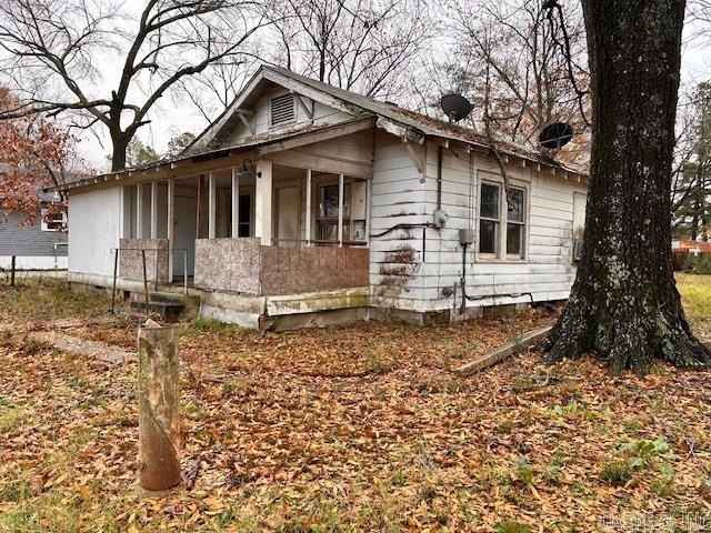 511 W HALLIBURTON  