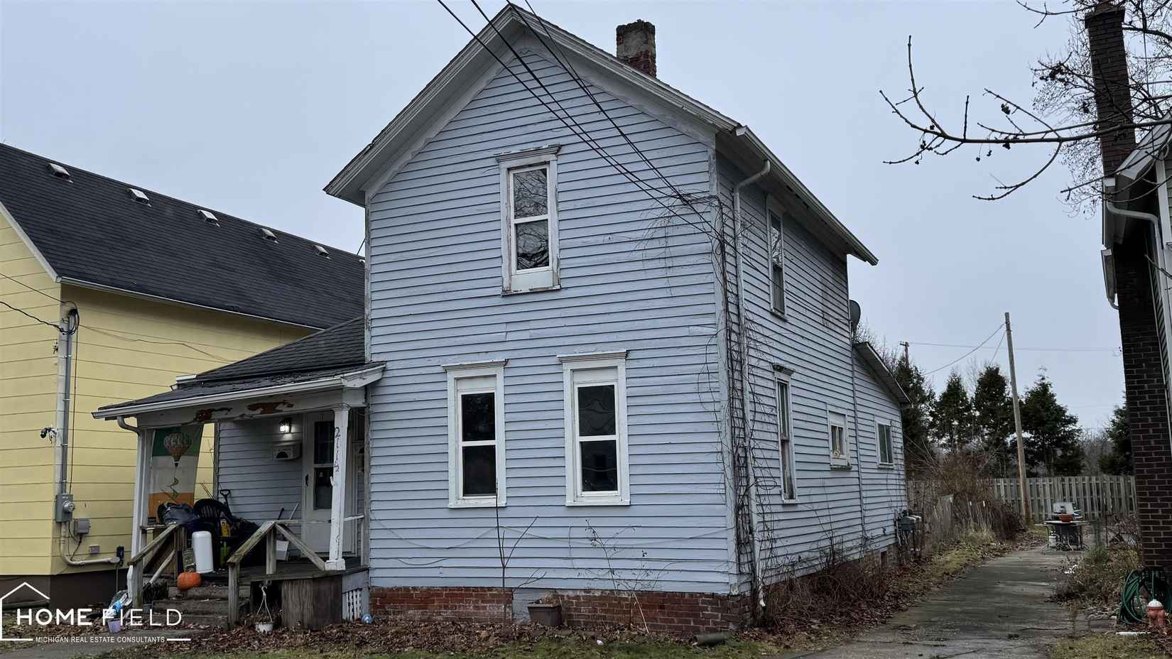 211 N Lansing  