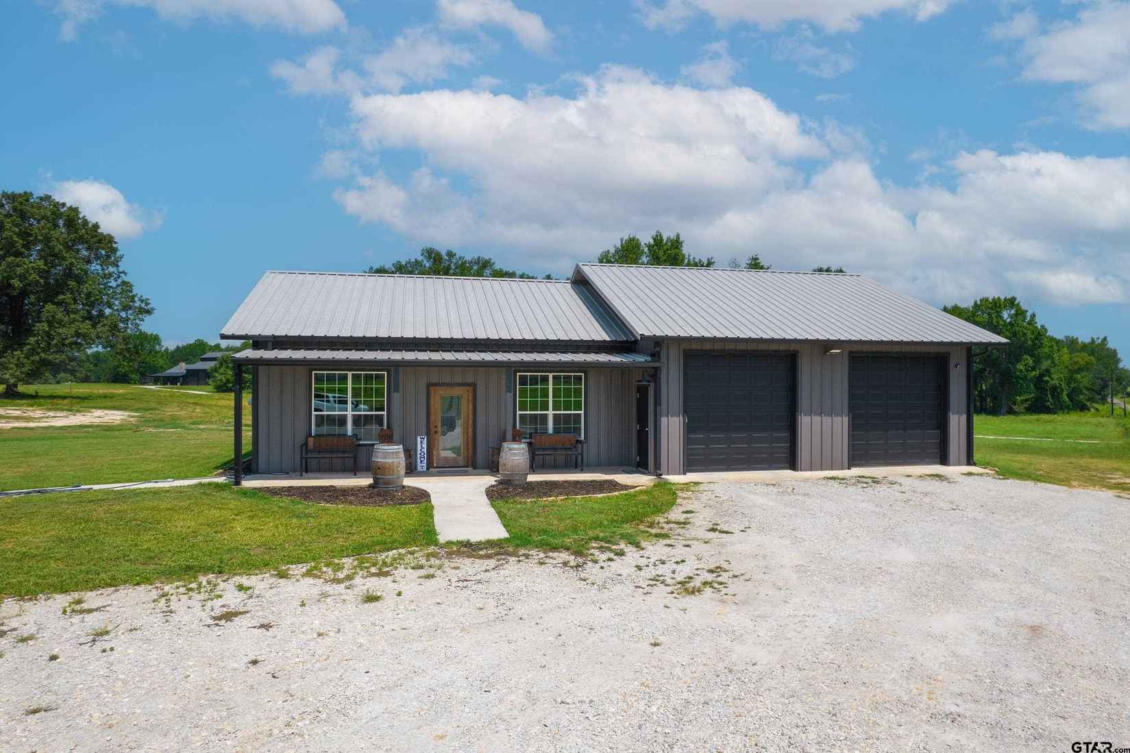 811 NW County Rd 1050  