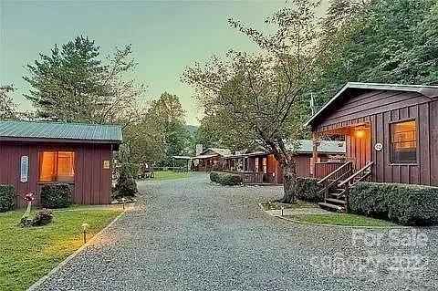 68 Vacation Dr  