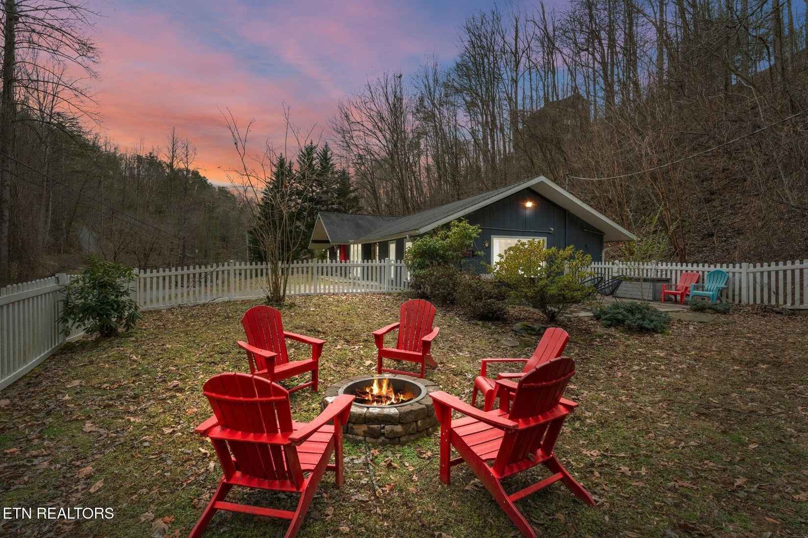 745 Hidden Valley Rd Rd  