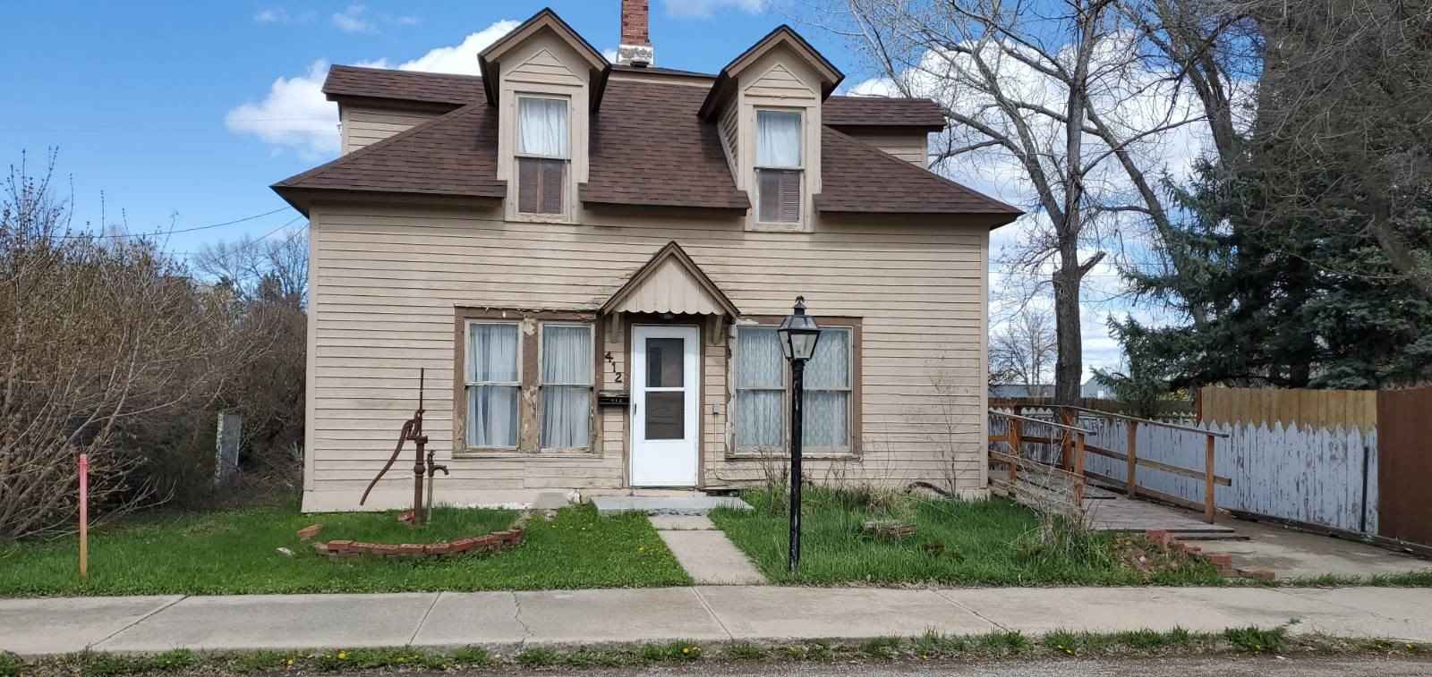 412 Huron St  