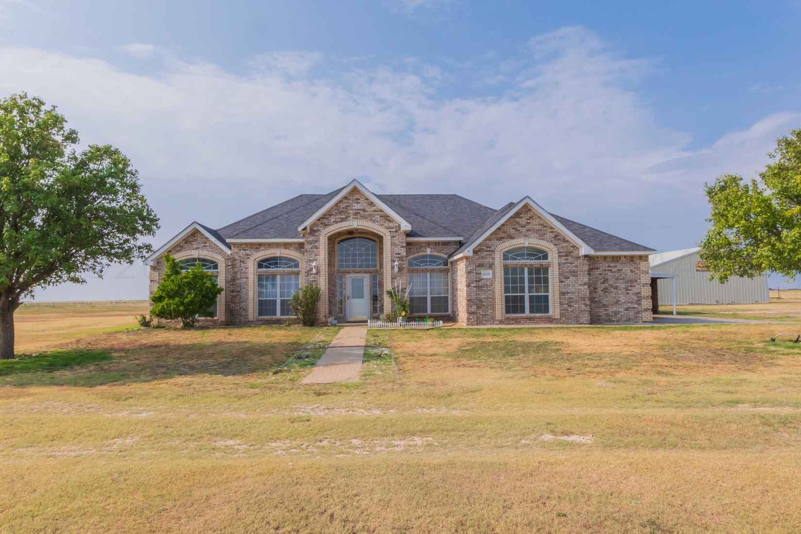 418 Sheridan Dr  