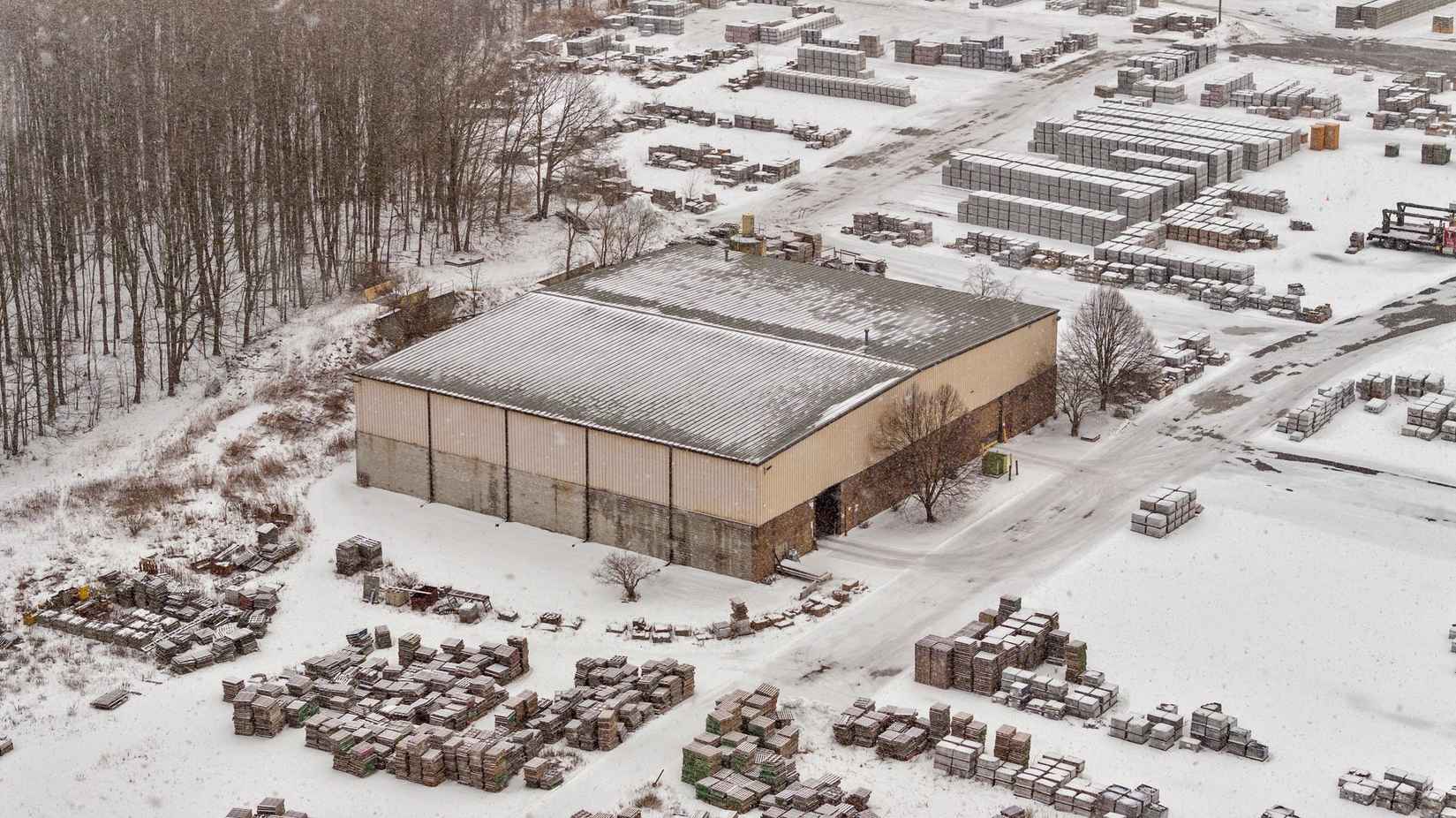 735 Co Rd 42  