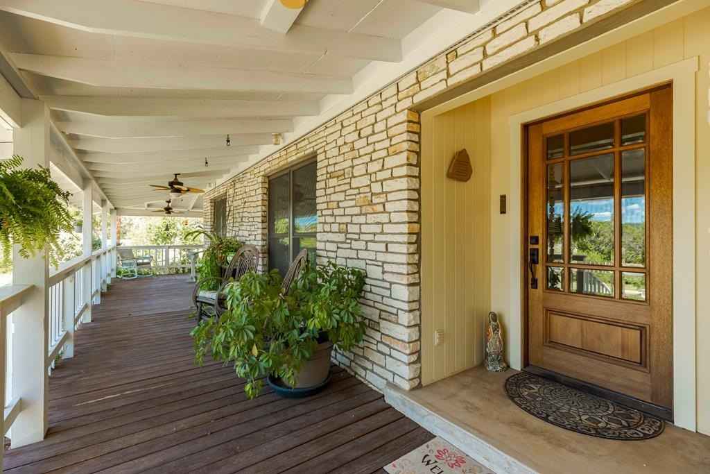 103 W Looker Dr  