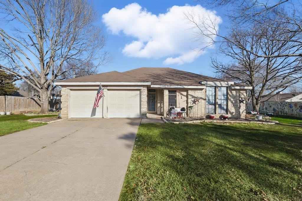 427 Live Oak Ln  