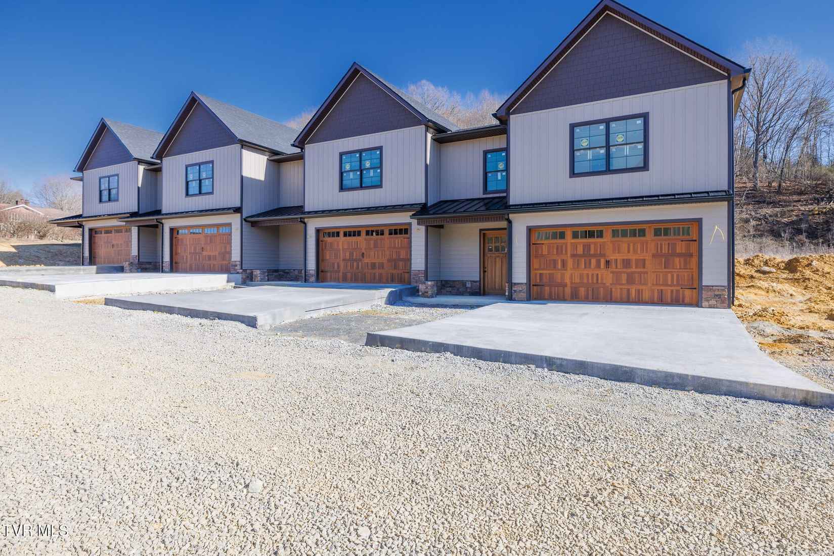 902 Double Bridges Dr  