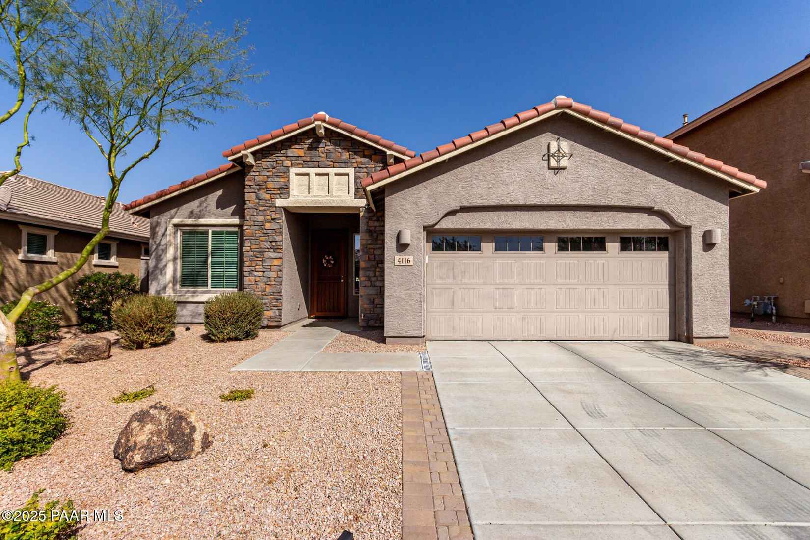 4116 E ROY RODGERS RD  