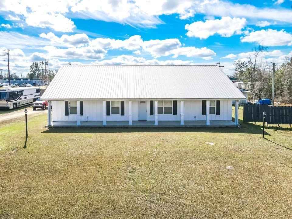 18084 NE Roy Golden Rd  