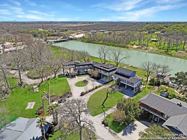 174 Lakeside  