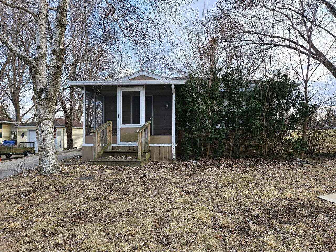 311 E Spaulding St  