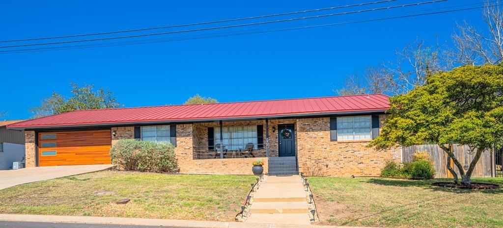 710 N Mockingbird Ln  