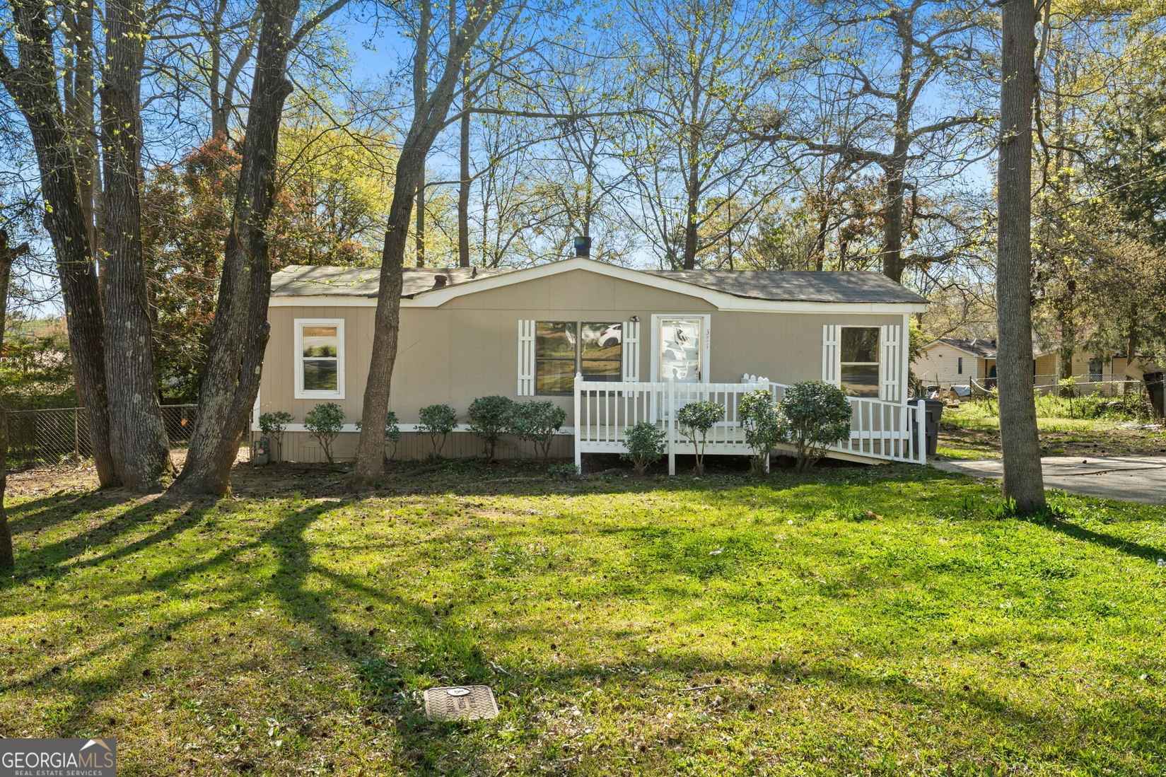 351 Hemlock  