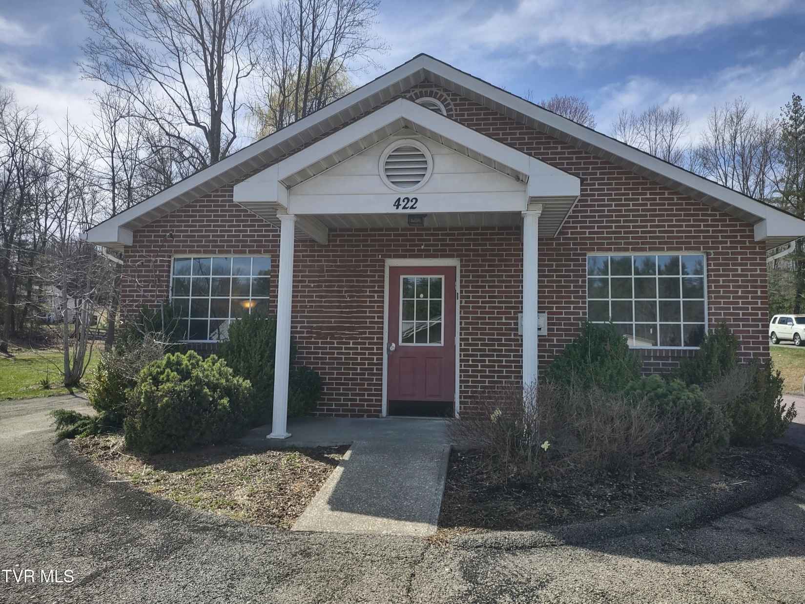 422 West Main St  