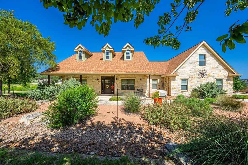 111 Lakebridge Trl West  