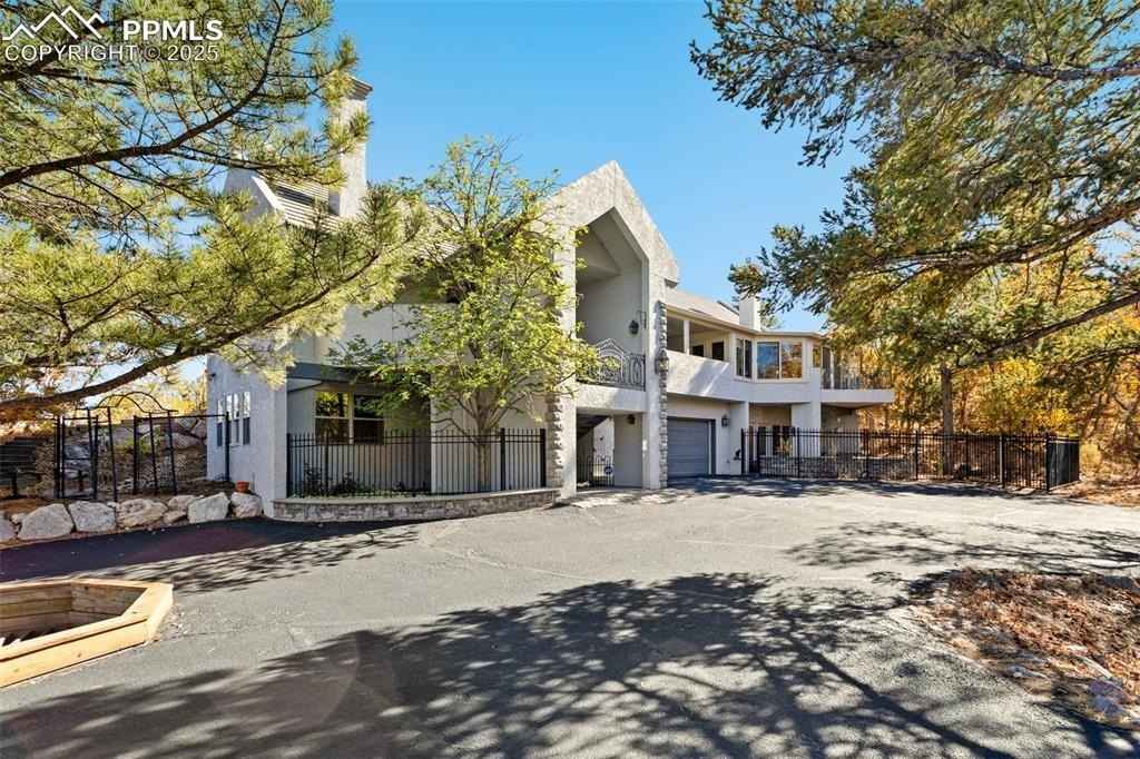 714 Southern Cross Pl  