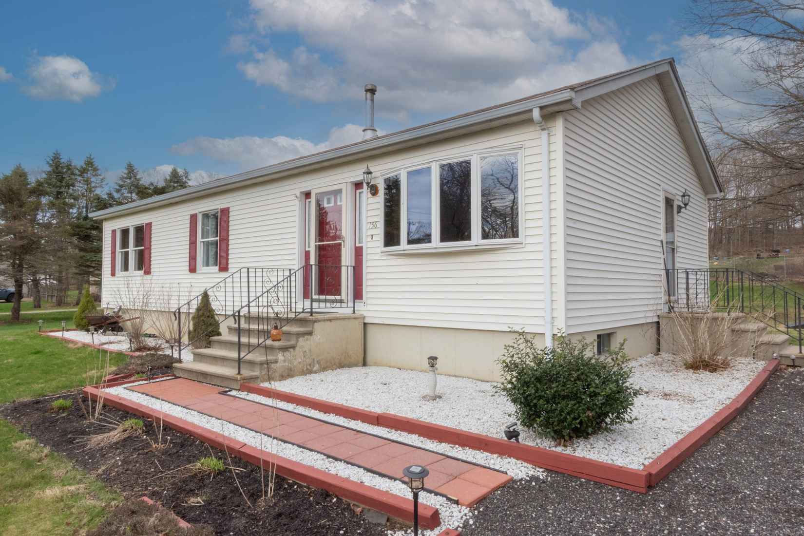 156 GREEN HOLLOW Rd  
